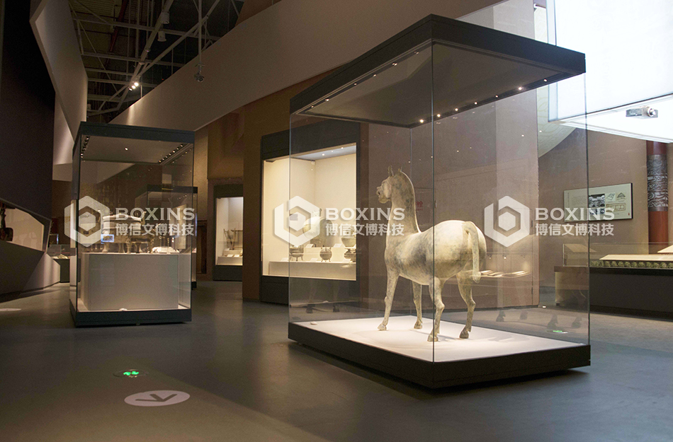 博（bó）物館展櫃