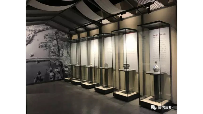 汕頭（tóu）市博物館展櫃